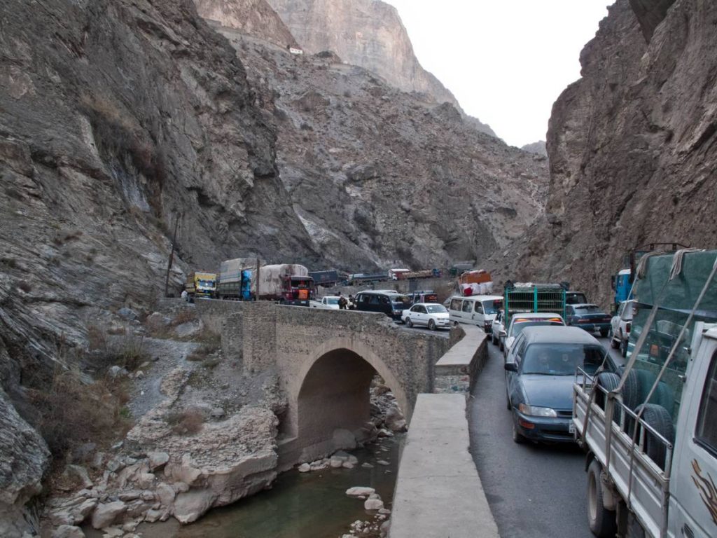 Girdlock on the Kabul Jalalabad Highway Photo by Peretz Partensky