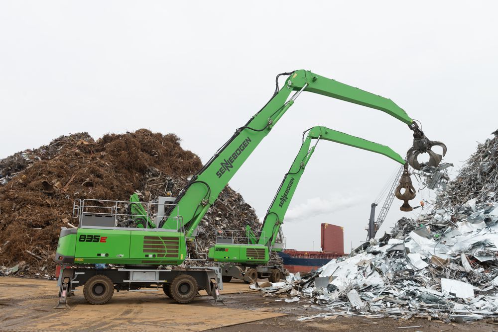 Two new SENNEBOGEN 835 material handlers have been sorting, feeding, and loading at Van Dalen Metals Recycling & Trading in Moerdijk, Netherlands since early 2016.