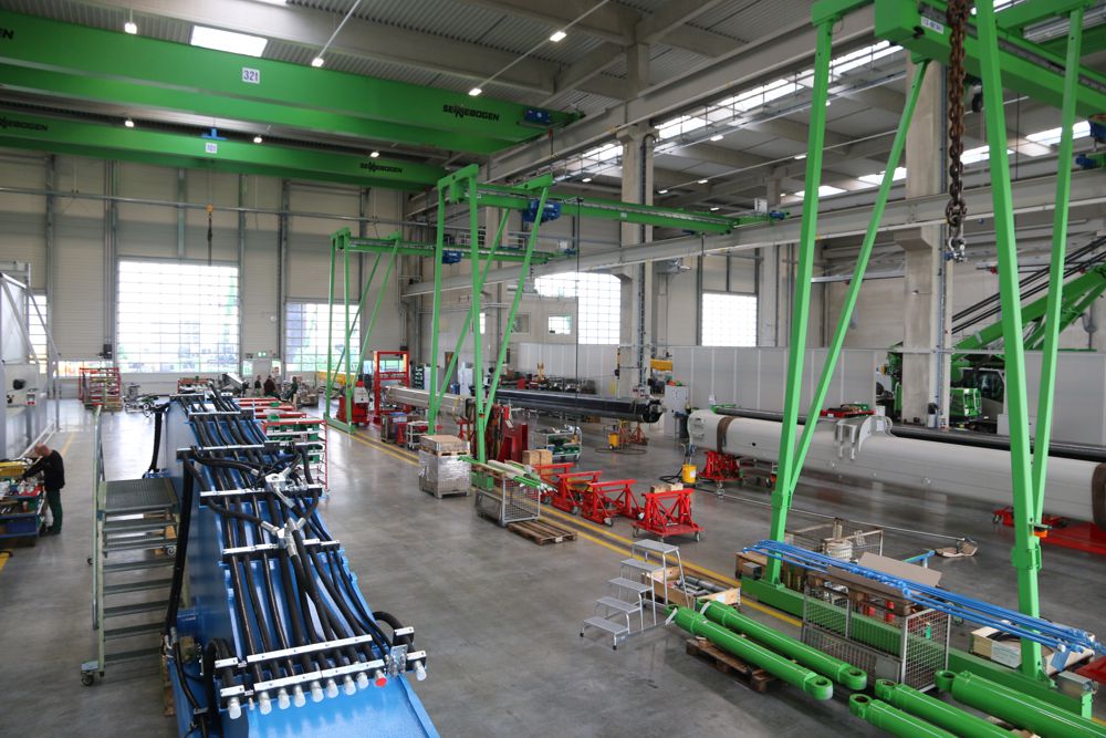 SENNEBOGEN Manufacturing Plant Assembly Hall for Telescopic Cranes