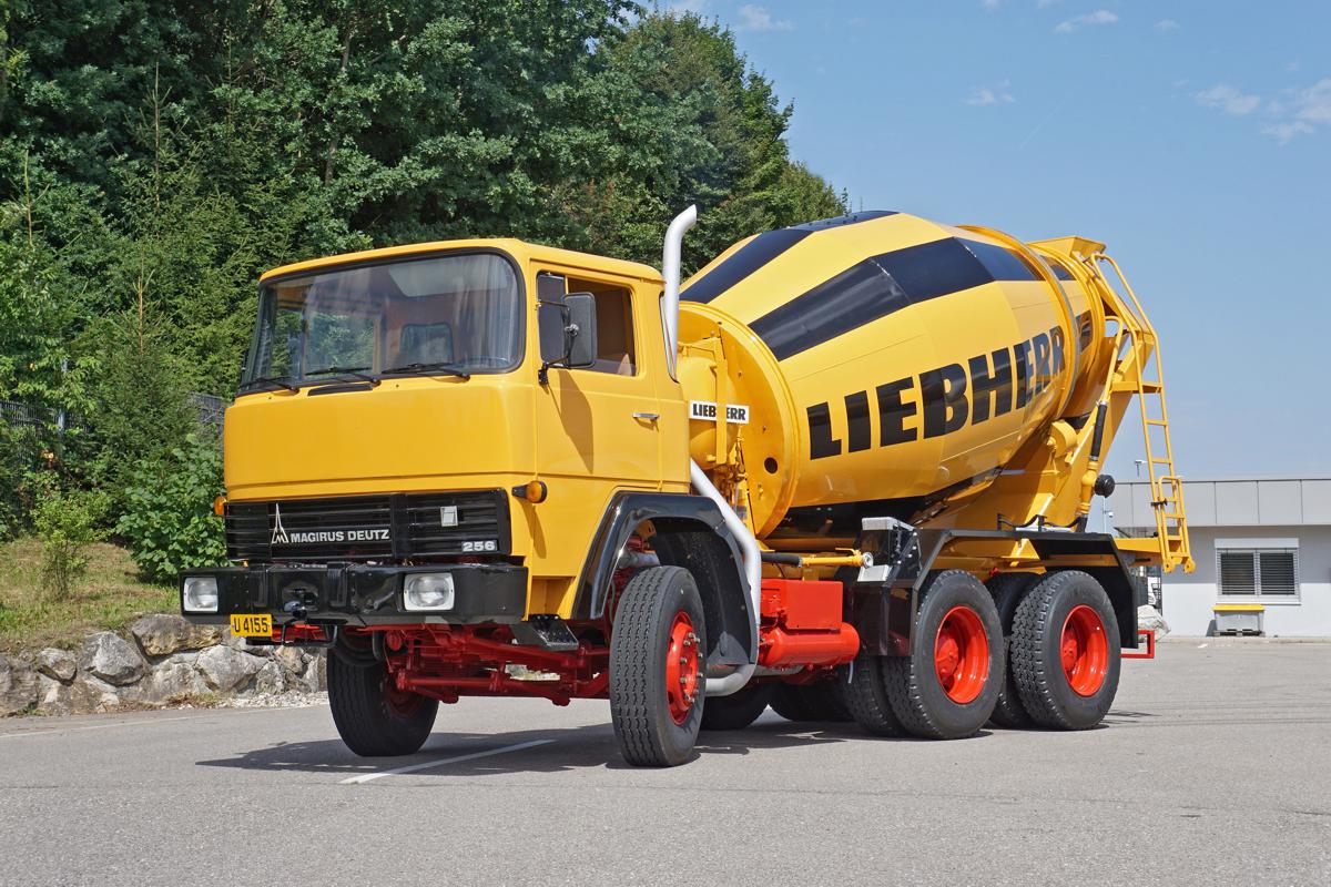 Restored HTM 702 from 1977 on a Magirus chassis