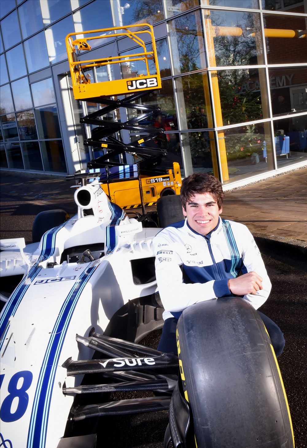 Williams Martini Racing Formula One driver Lance Stroll today shared some of the secrets of his sporting success during a visit to JCB and the JCB Academy.