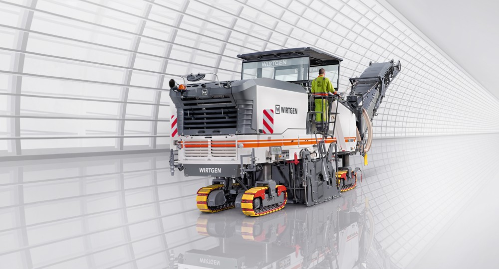 The Wirtgen W 210 XP high-performance milling machine meets all the demands placed on modern construction machinery in full, be it high performance, economic efficiency or flexibility