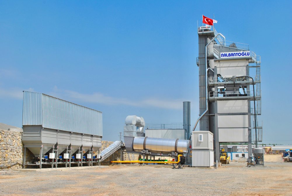 An Ammann asphalt mixing plant production and ability to utilise fibres is playing a crucial role in the construction of the Northern Marmara Motorway in Turkey.