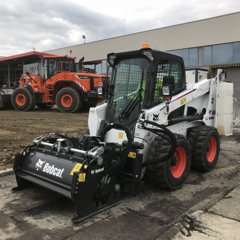 Bobcat expands their self-levelling Planer Attachment range