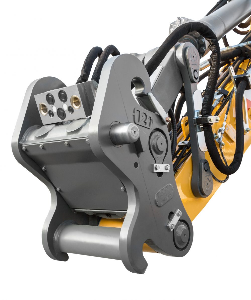 The second proximity sensor increases safety for the hydraulic quick coupler from Liebherr.