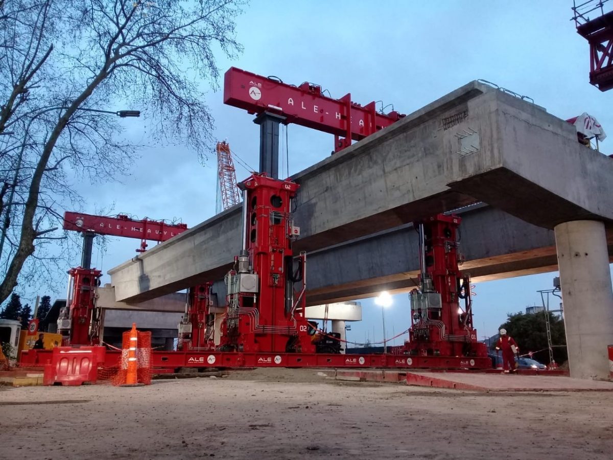 Efficiency and reduced risk using TLG1000 for inaugural bridge installation in Argentina