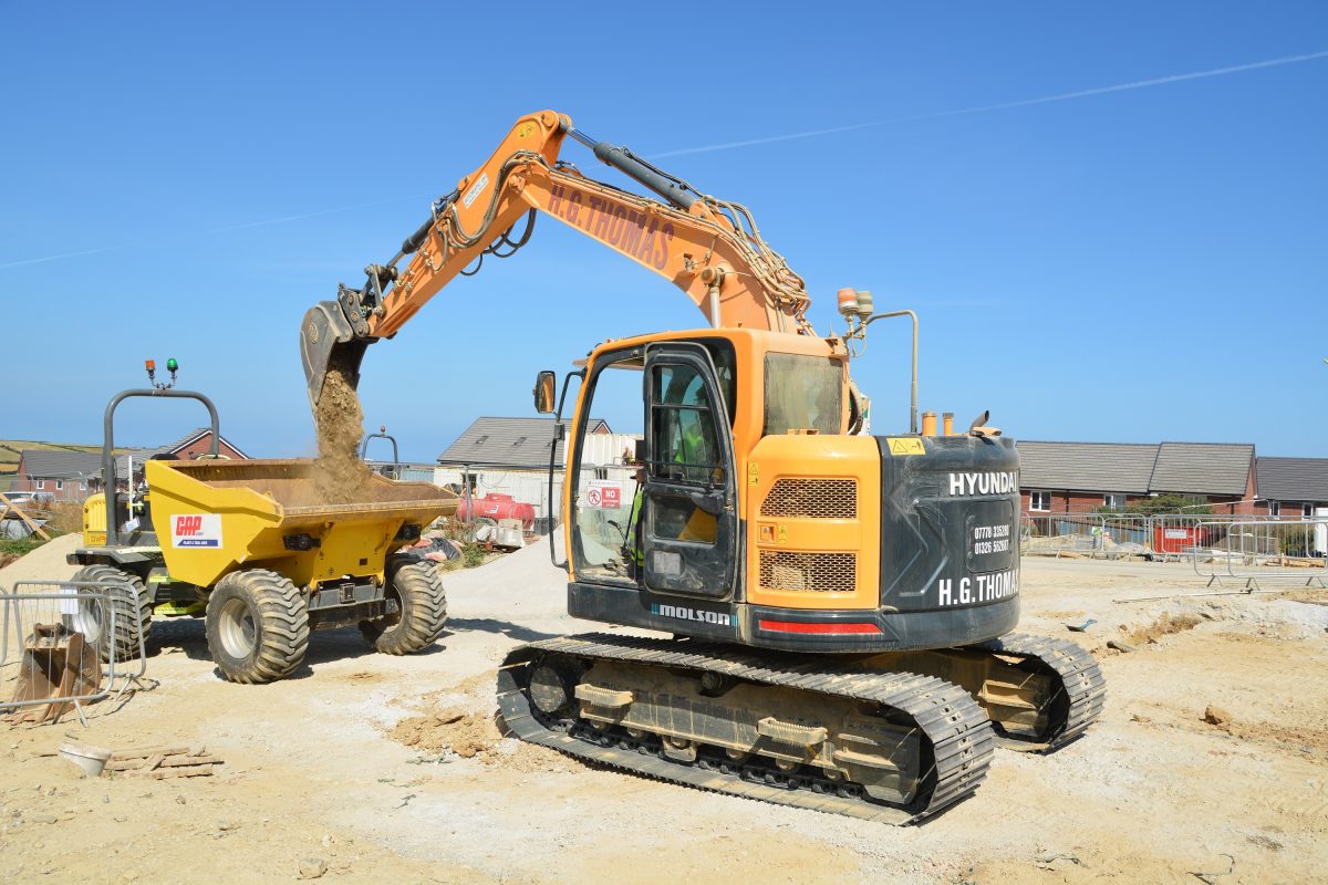 Cornwall's HG Thomas Plant Hire gets the Hyundai economical and competitive edge