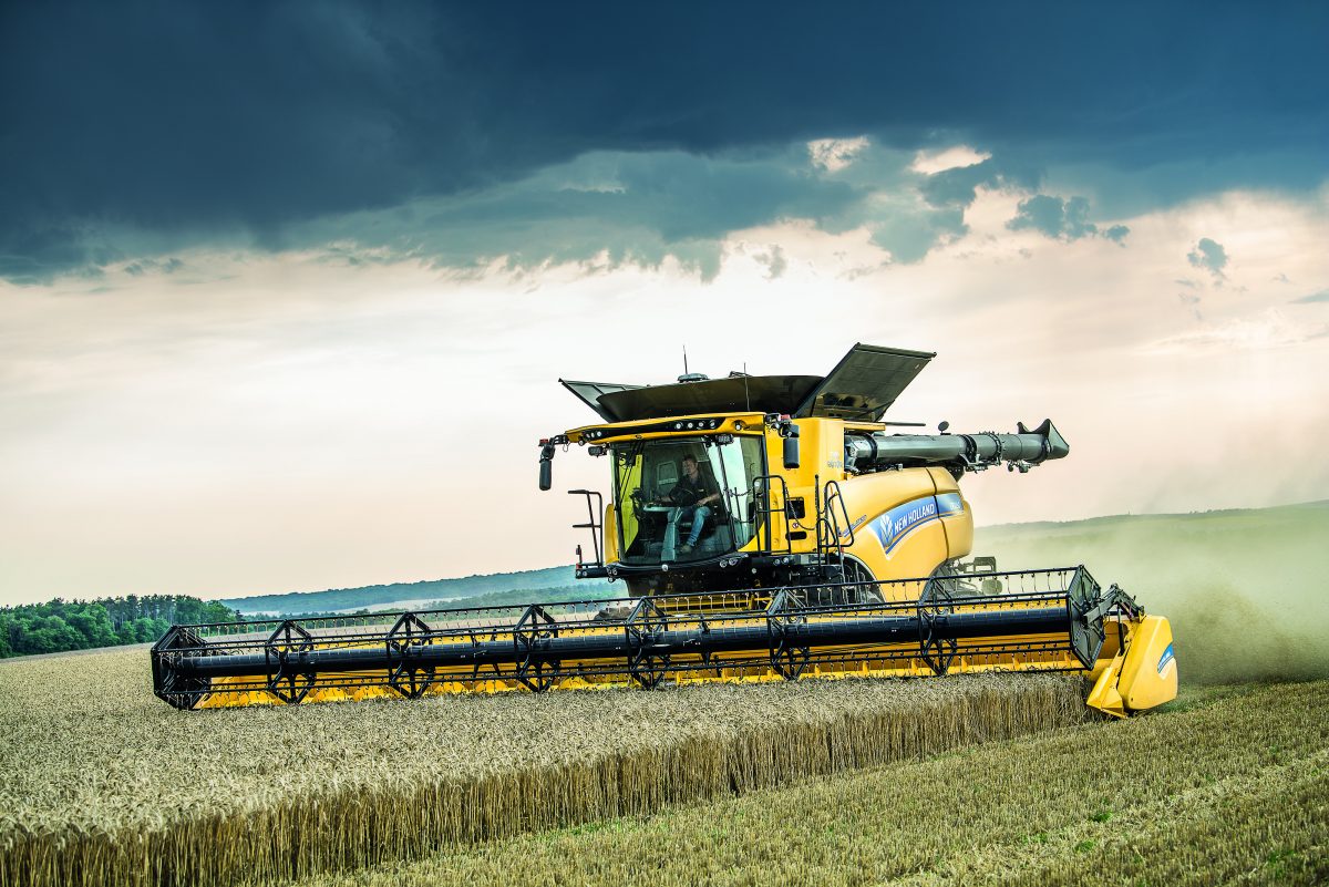 New Holland wins SIMA 2019 Innovation Award for Combine Feed Roll Reverser