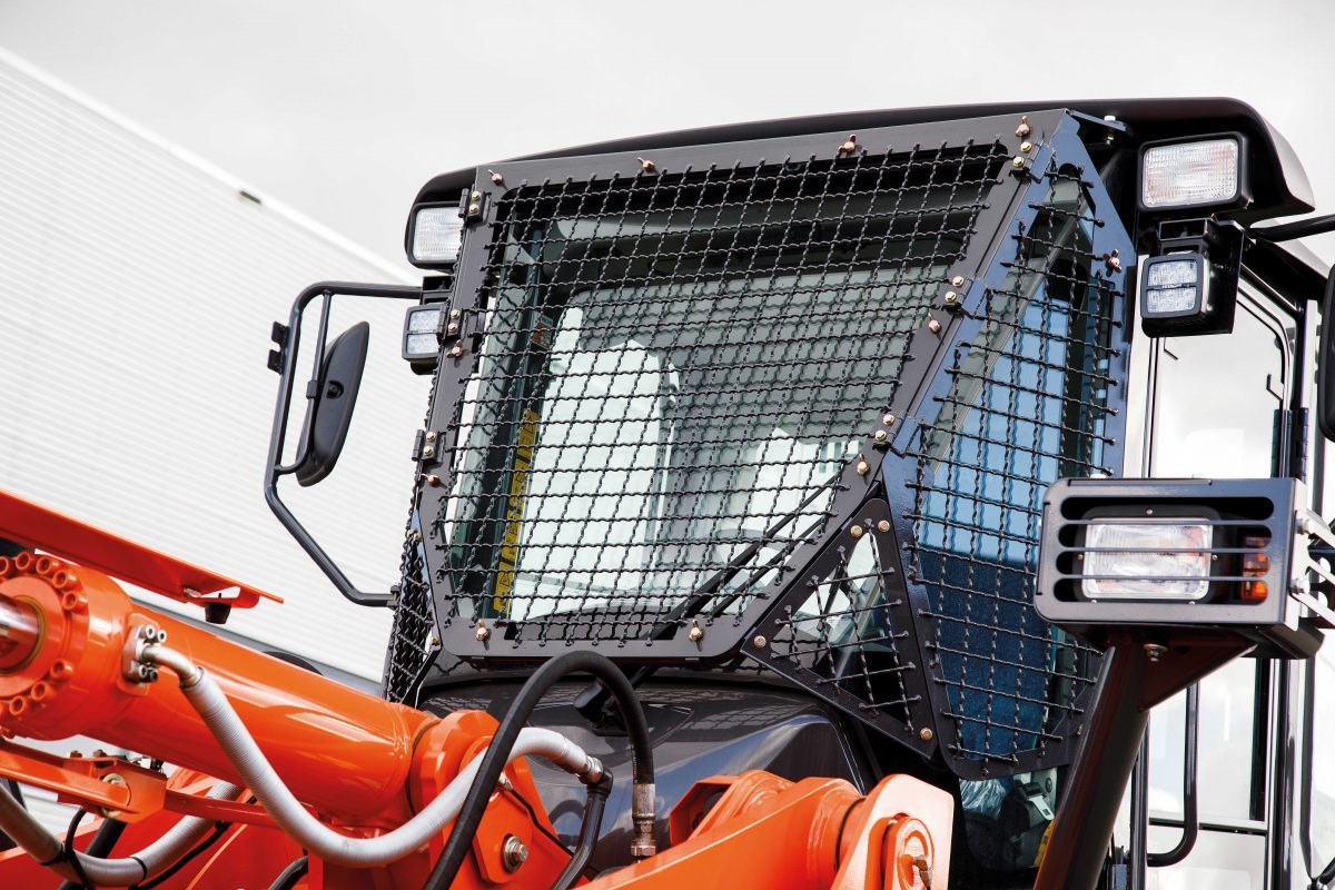 Hitachi introduce waste handling package for ZW180-6 and ZW220-6 wheel loaders