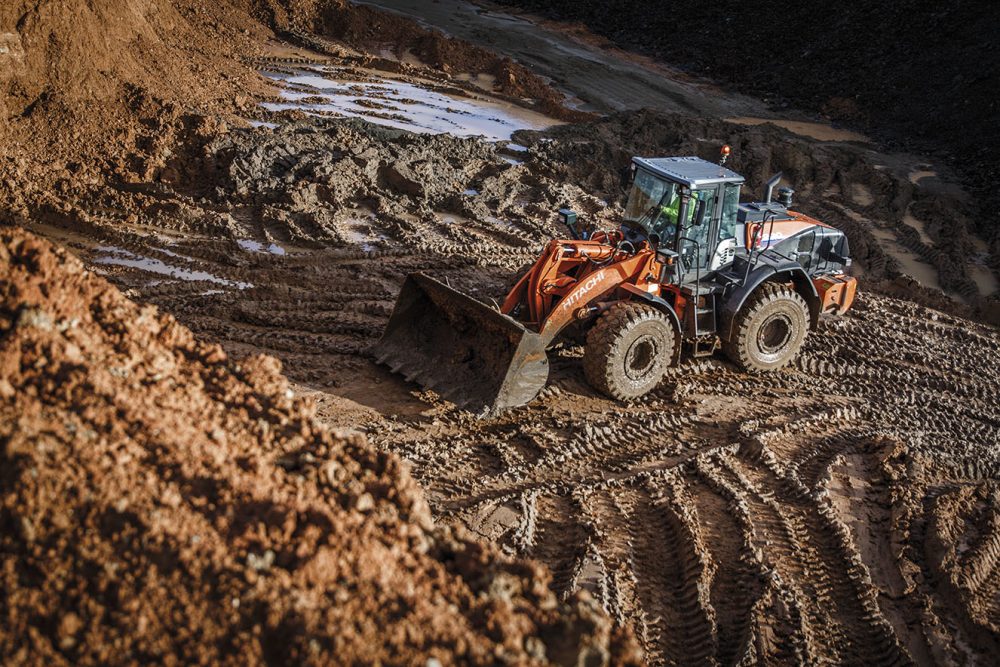 Portuguese Clay exporter Leca delighted with their Hitachi ZW220-6 loaders