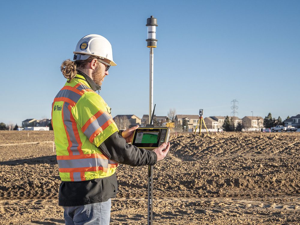Trimble T7 rugged, lightweight Tablet elevates productivity on the construction site